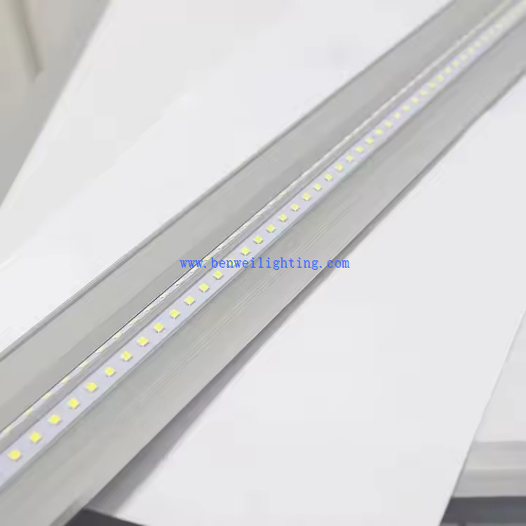 110-277V 12W 3000K Led Batten Light