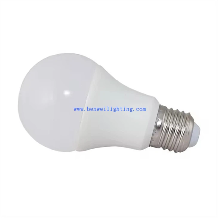 White light bulb (4)